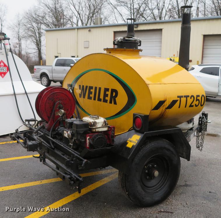 image for item DG3840 2016 Weiler TT250 asphalt tack distributor trailer