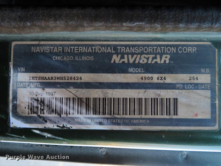 image for item DG3847 1998 International 4900 roll off container truck