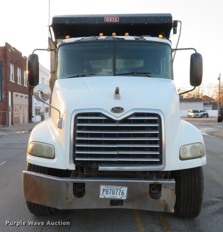 image for item DG3849 2004 Mack CX612 dump truck