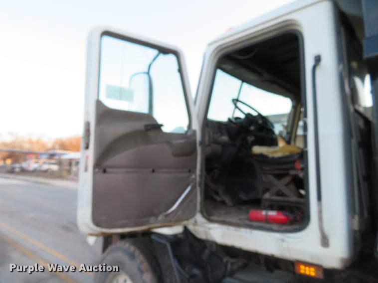 image for item DG3849 2004 Mack CX612 dump truck