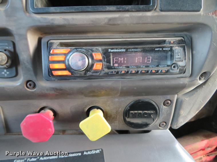 image for item DG3849 2004 Mack CX612 dump truck