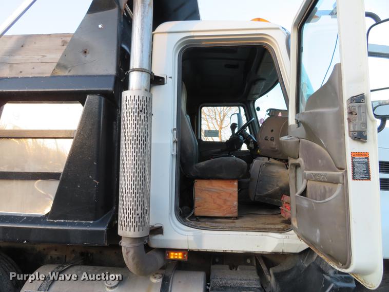 image for item DG3849 2004 Mack CX612 dump truck