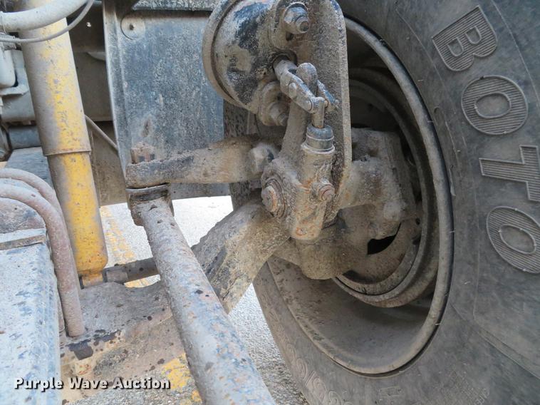 image for item DG3849 2004 Mack CX612 dump truck