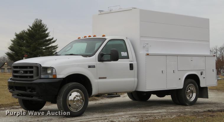 image for item DG3851 2003 Ford F550 Super Duty XL utility truck