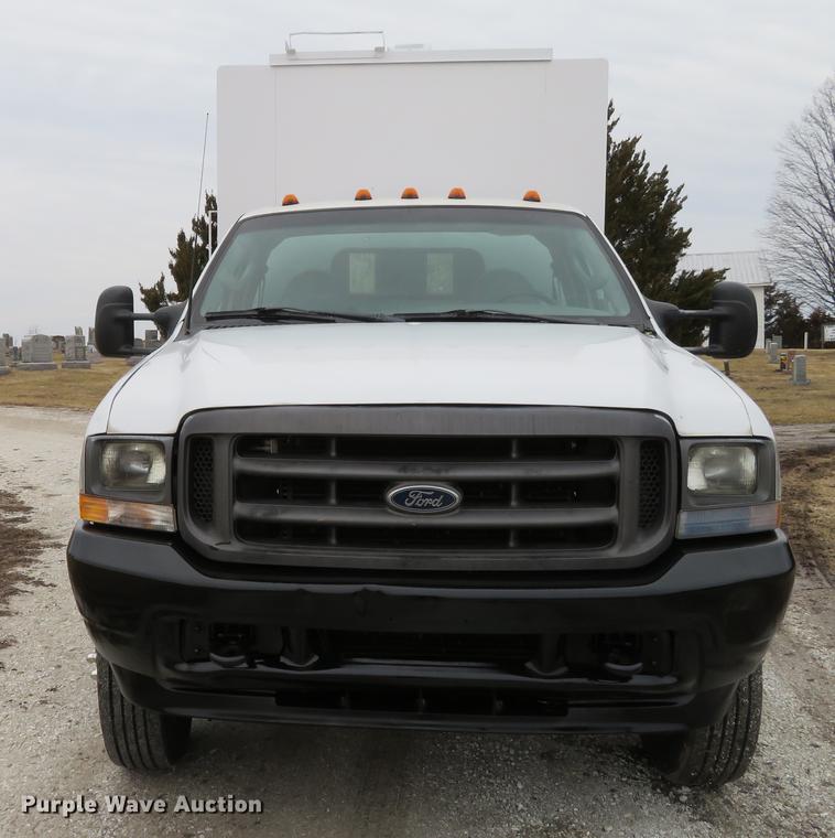 image for item DG3851 2003 Ford F550 Super Duty XL utility truck