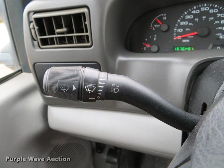 image for item DG3851 2003 Ford F550 Super Duty XL utility truck