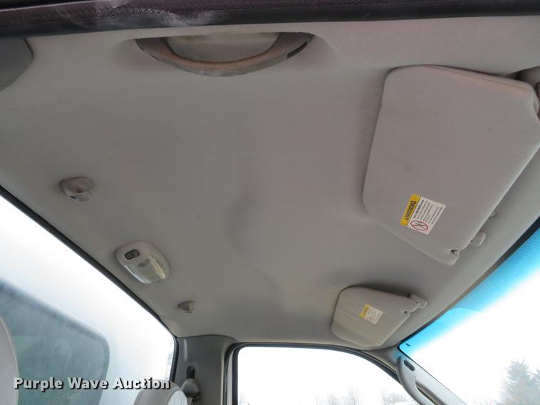 image for item DG3851 2003 Ford F550 Super Duty XL utility truck