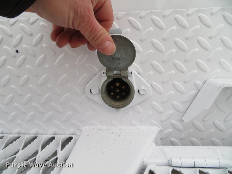 image for item DG3851 2003 Ford F550 Super Duty XL utility truck