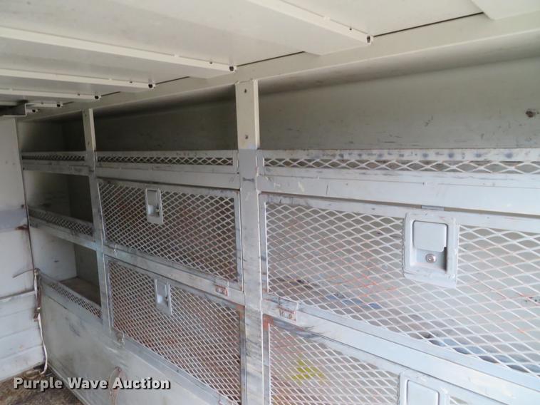 image for item DG3851 2003 Ford F550 Super Duty XL utility truck