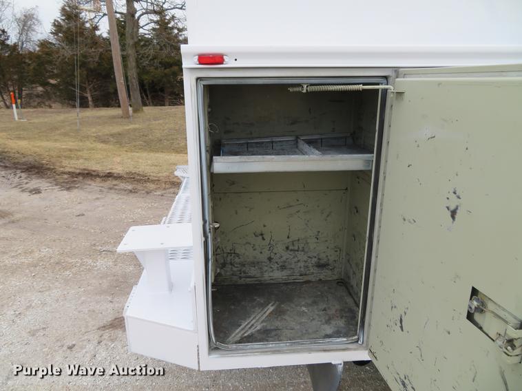 image for item DG3851 2003 Ford F550 Super Duty XL utility truck