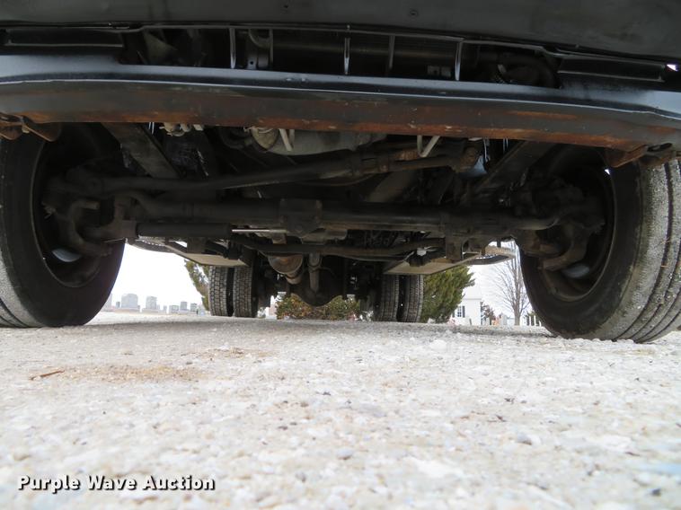 image for item DG3851 2003 Ford F550 Super Duty XL utility truck