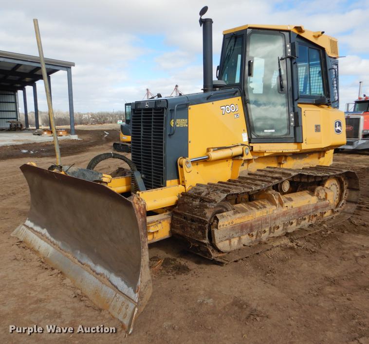 image for item DY9223 2007 John Deere 700J XLT dozer