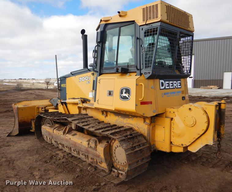 image for item DY9223 2007 John Deere 700J XLT dozer