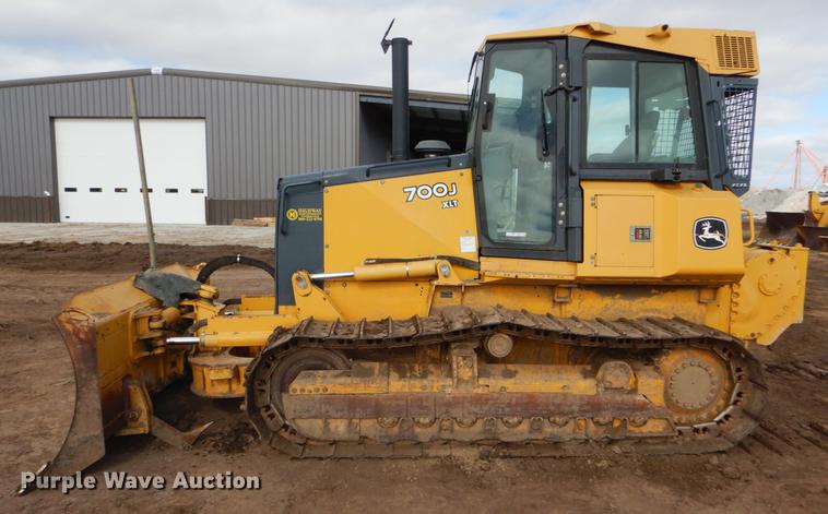 image for item DY9223 2007 John Deere 700J XLT dozer