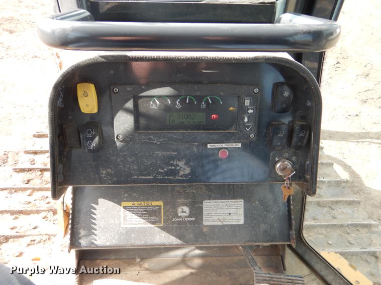 image for item DY9223 2007 John Deere 700J XLT dozer