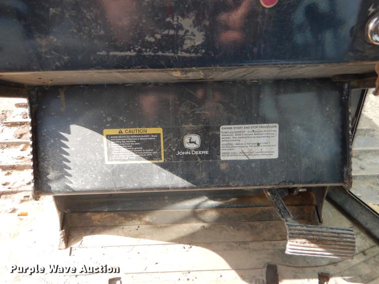 image for item DY9223 2007 John Deere 700J XLT dozer