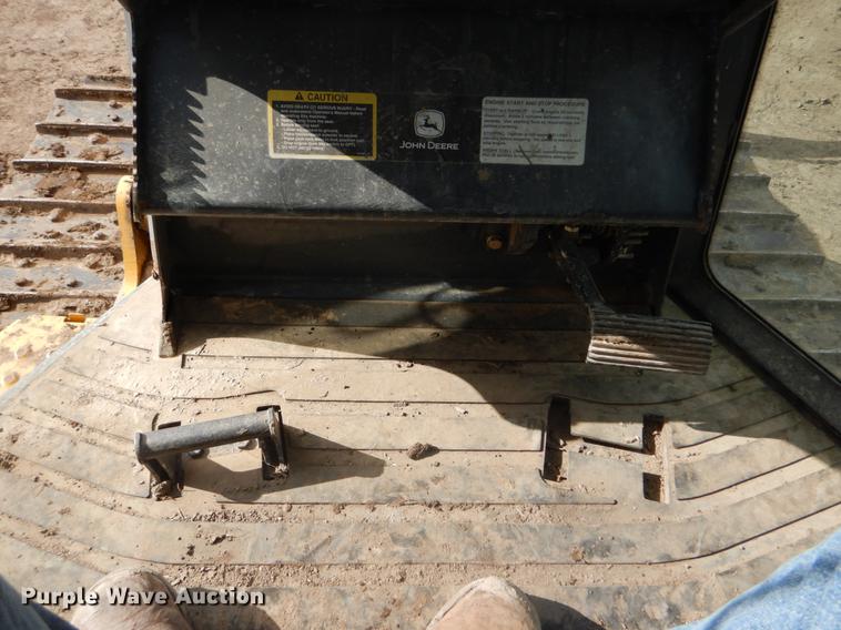image for item DY9223 2007 John Deere 700J XLT dozer