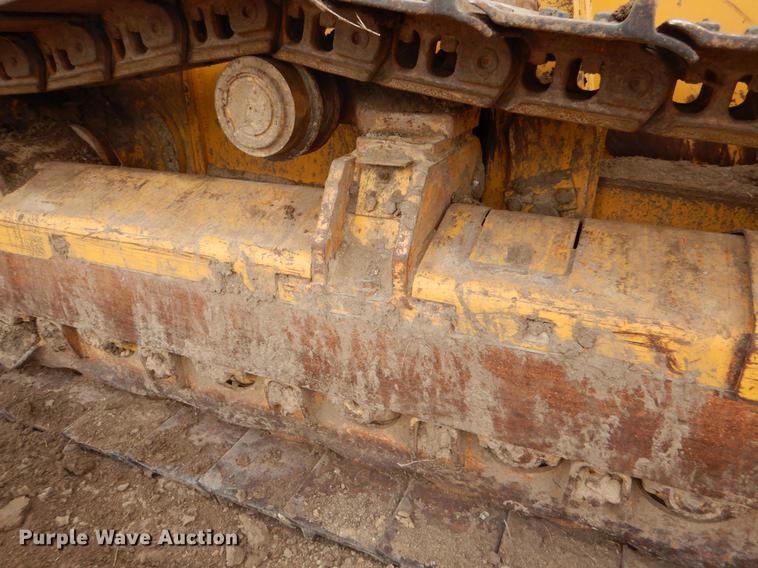 image for item DY9223 2007 John Deere 700J XLT dozer