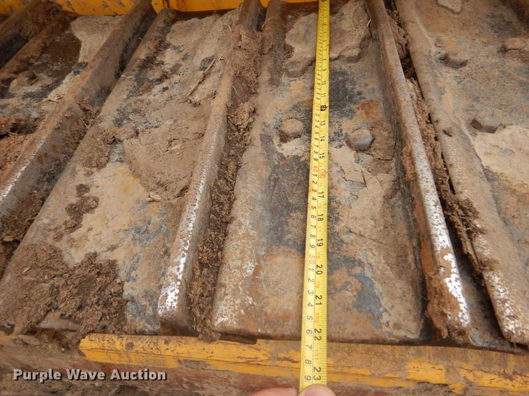 image for item DY9223 2007 John Deere 700J XLT dozer