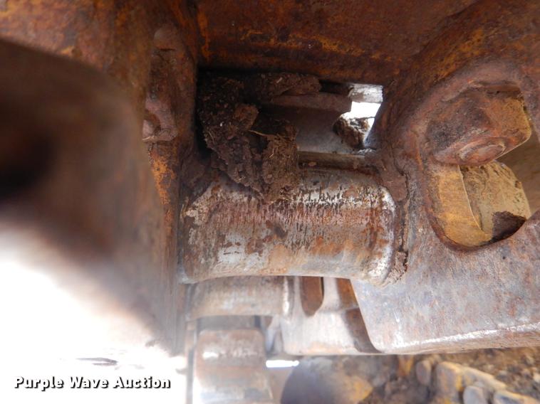 image for item DY9223 2007 John Deere 700J XLT dozer