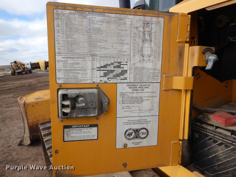 image for item DY9223 2007 John Deere 700J XLT dozer