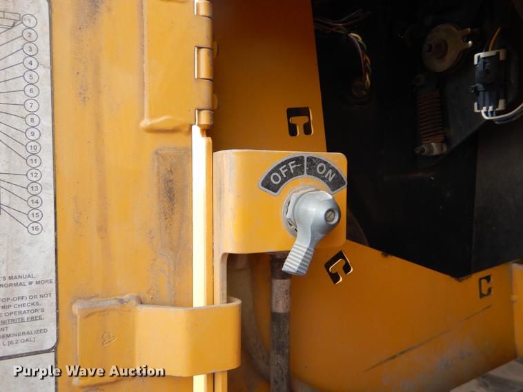 image for item DY9223 2007 John Deere 700J XLT dozer