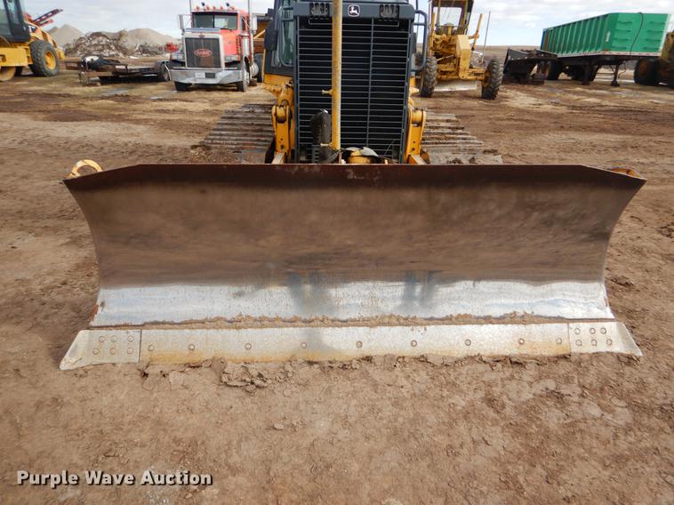 image for item DY9223 2007 John Deere 700J XLT dozer