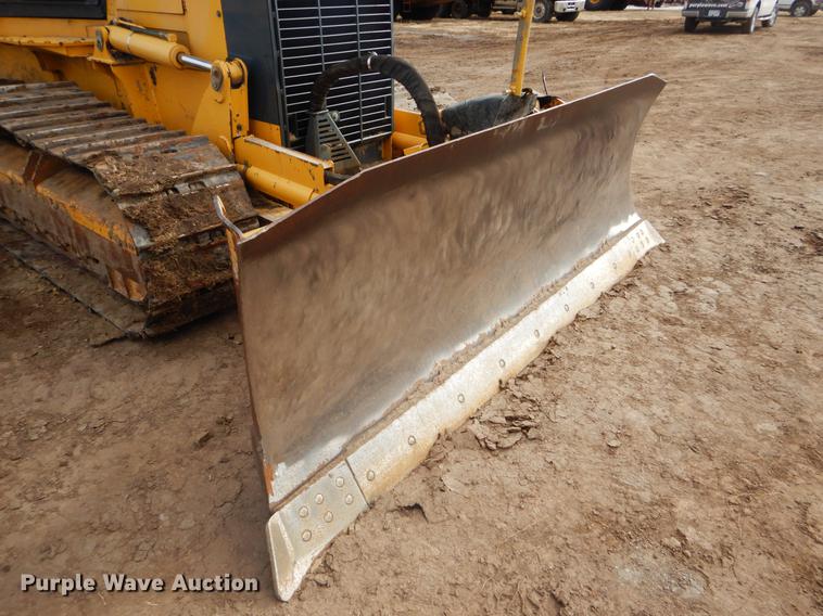 image for item DY9223 2007 John Deere 700J XLT dozer