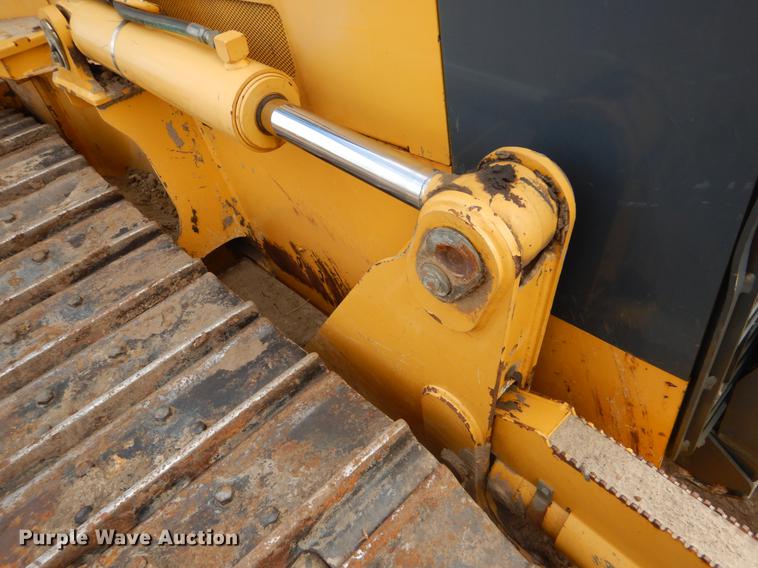 image for item DY9223 2007 John Deere 700J XLT dozer