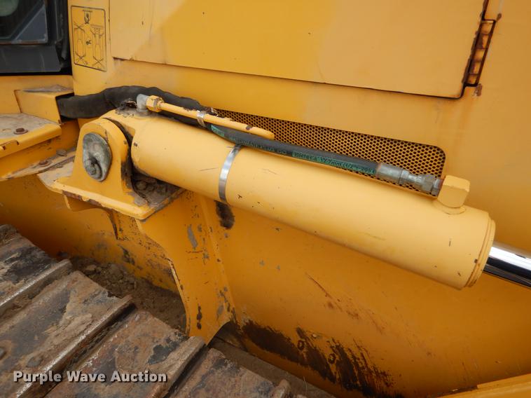 image for item DY9223 2007 John Deere 700J XLT dozer