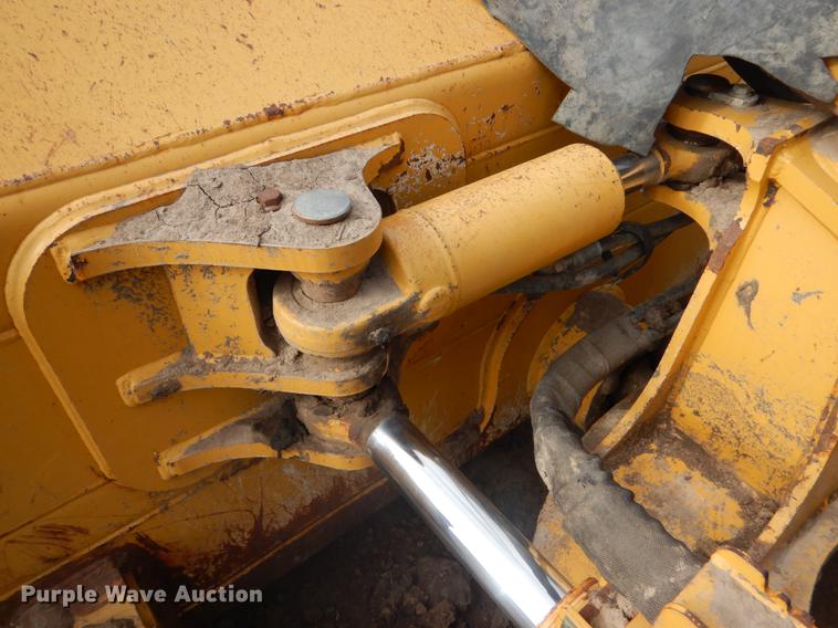 image for item DY9223 2007 John Deere 700J XLT dozer