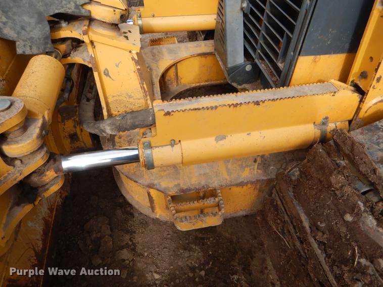 image for item DY9223 2007 John Deere 700J XLT dozer