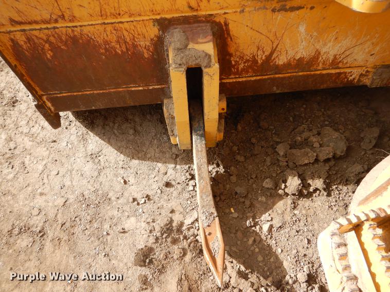 image for item DY9223 2007 John Deere 700J XLT dozer