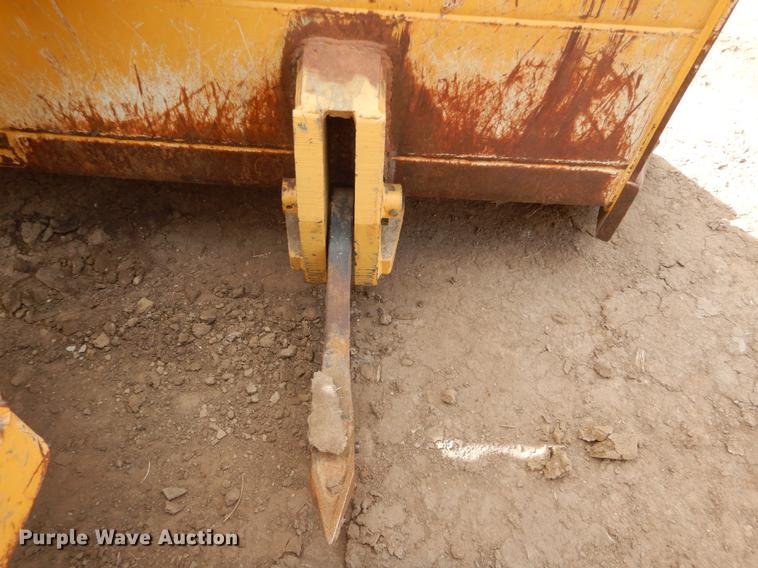 image for item DY9223 2007 John Deere 700J XLT dozer