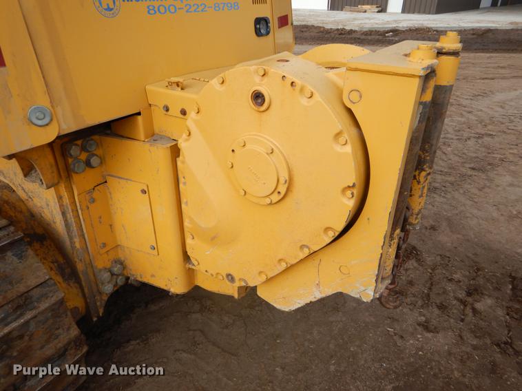 image for item DY9223 2007 John Deere 700J XLT dozer