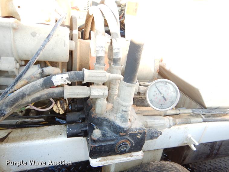 image for item EA9143 2013 H&H Mini Mud Jacking trailer