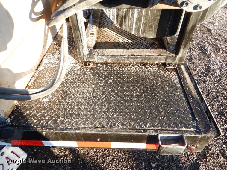 image for item EA9143 2013 H&H Mini Mud Jacking trailer