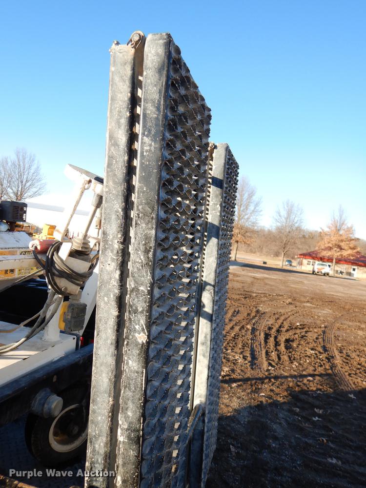 image for item EA9143 2013 H&H Mini Mud Jacking trailer