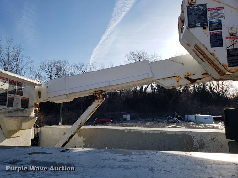 image for item EN9778 2008 Dodge Ram 5500 bucket truck