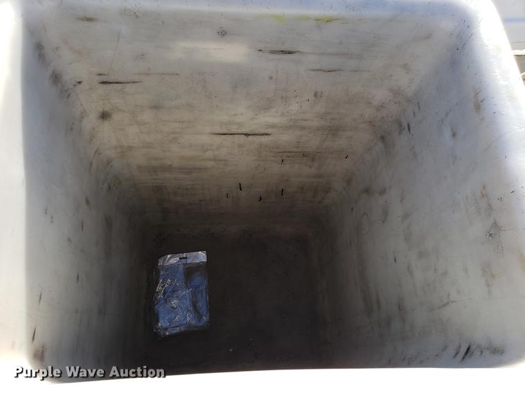 image for item EN9778 2008 Dodge Ram 5500 bucket truck