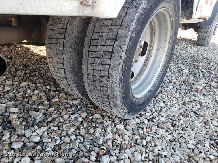 image for item EN9778 2008 Dodge Ram 5500 bucket truck