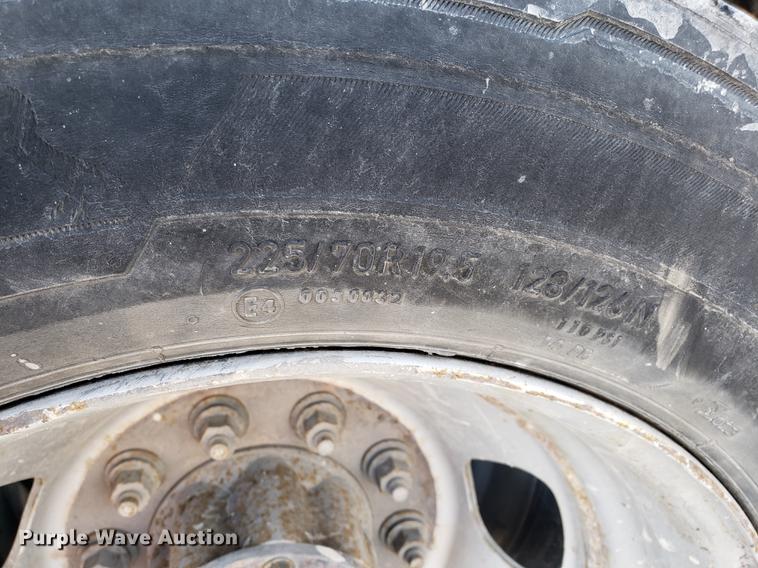 image for item EN9778 2008 Dodge Ram 5500 bucket truck