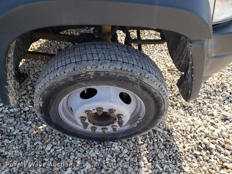 image for item EN9778 2008 Dodge Ram 5500 bucket truck