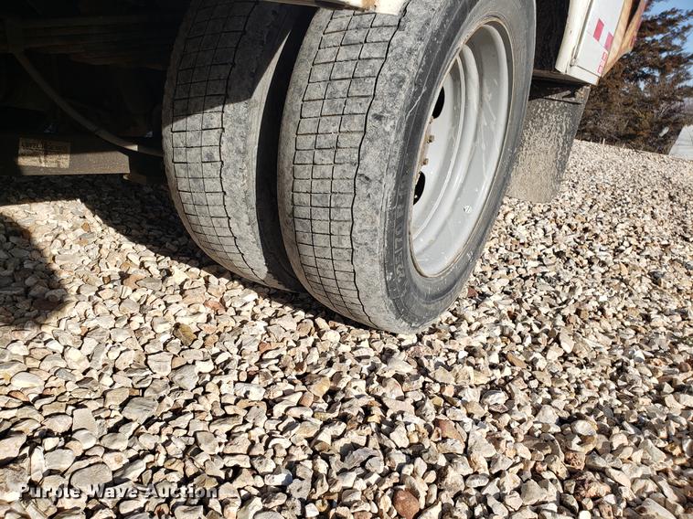 image for item EN9778 2008 Dodge Ram 5500 bucket truck