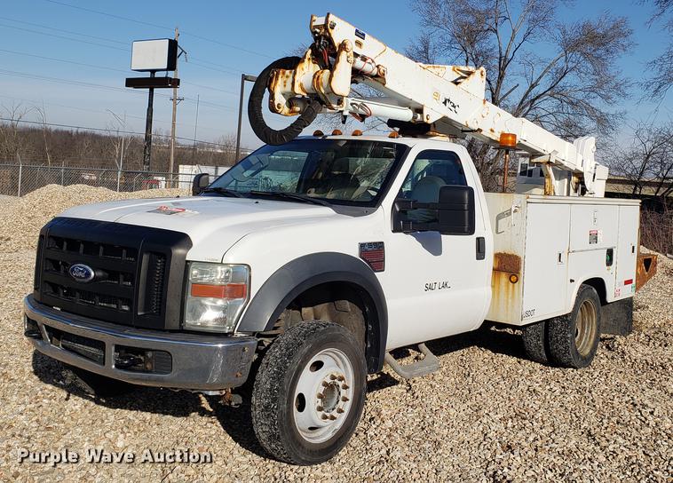 image for item EN9779 2008 Ford F550 Super Duty bucket truck