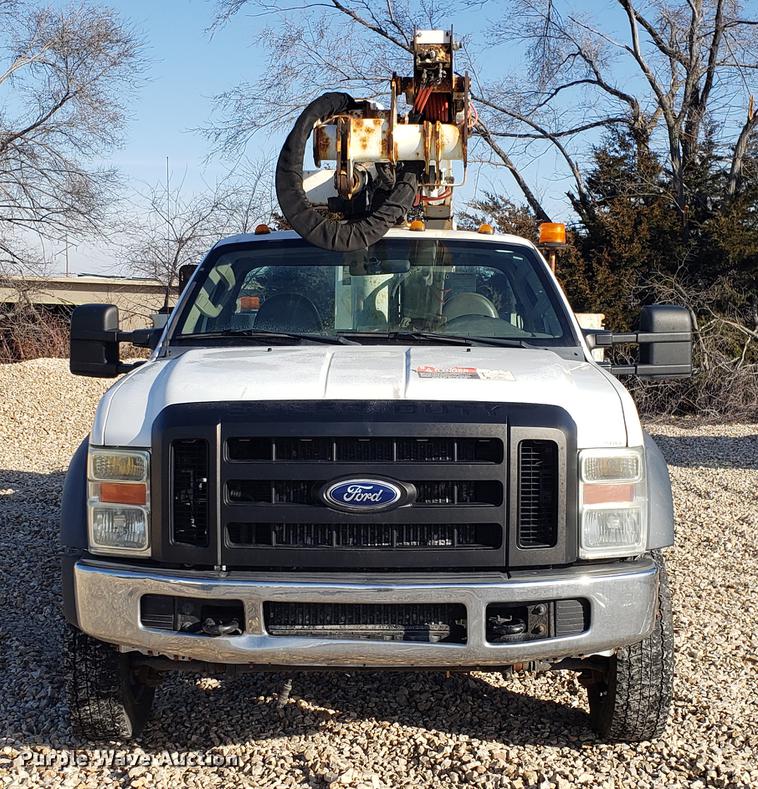 image for item EN9779 2008 Ford F550 Super Duty bucket truck