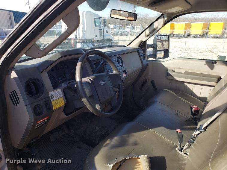 image for item EN9779 2008 Ford F550 Super Duty bucket truck