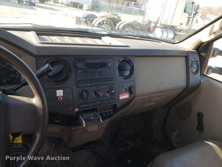 image for item EN9779 2008 Ford F550 Super Duty bucket truck