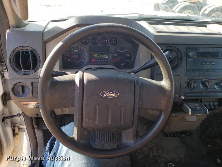 image for item EN9779 2008 Ford F550 Super Duty bucket truck