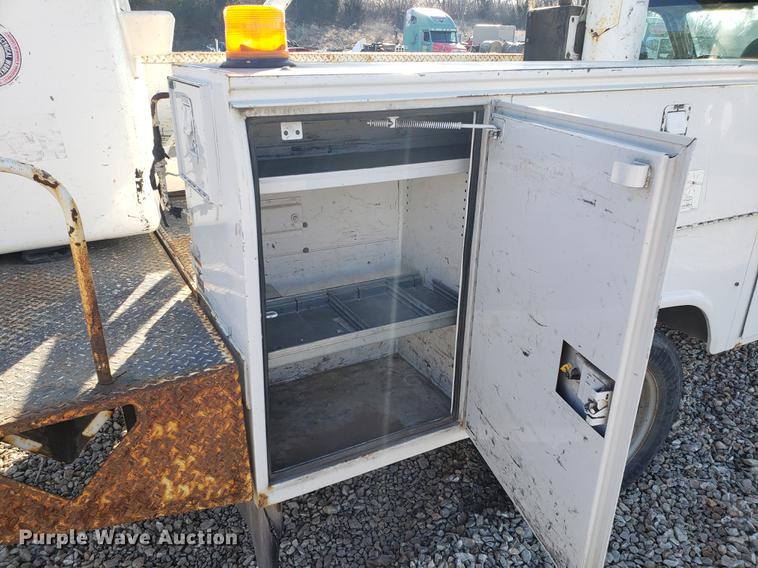 image for item EN9779 2008 Ford F550 Super Duty bucket truck